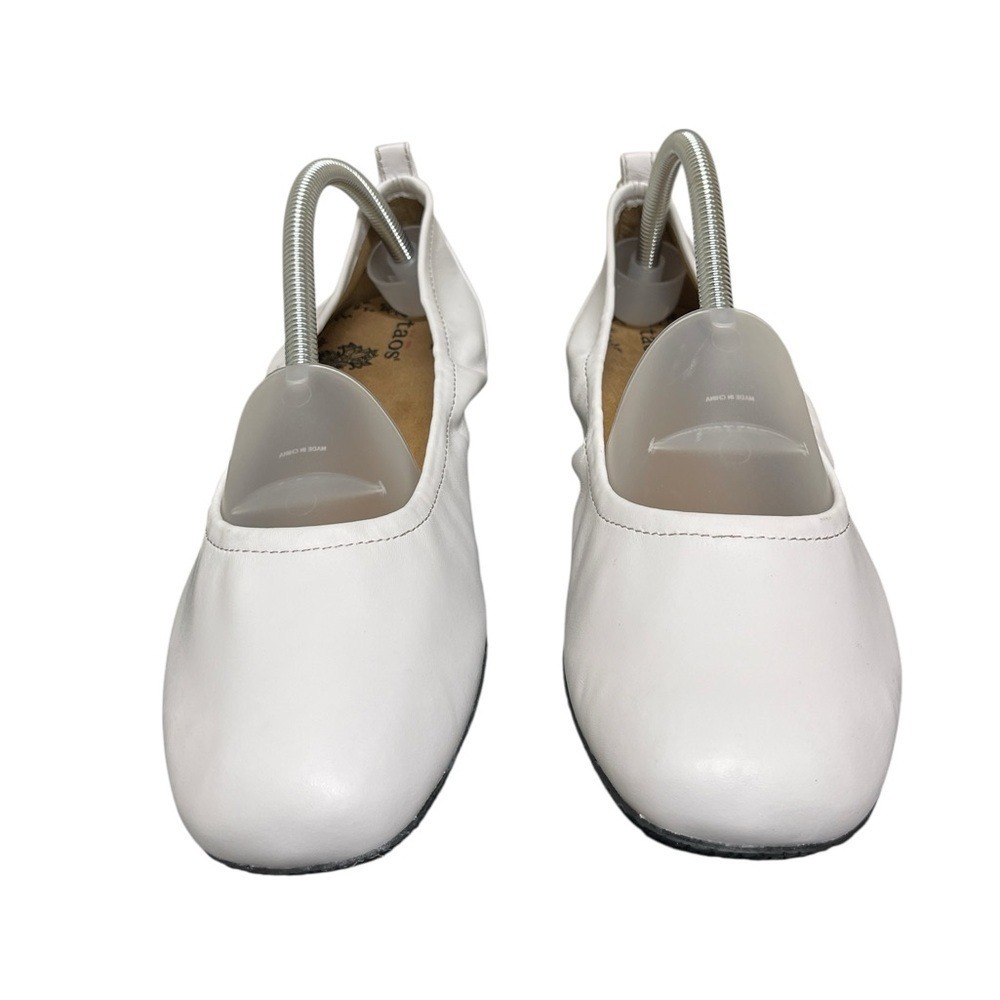 NEW TAOS Chit Chat White Shoes Size 10 - Picture 6 of 12